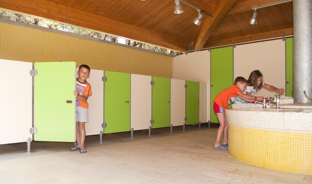 Le Esperidi Camping Ecoresort Марина-ді-Біббона Екстер'єр фото
