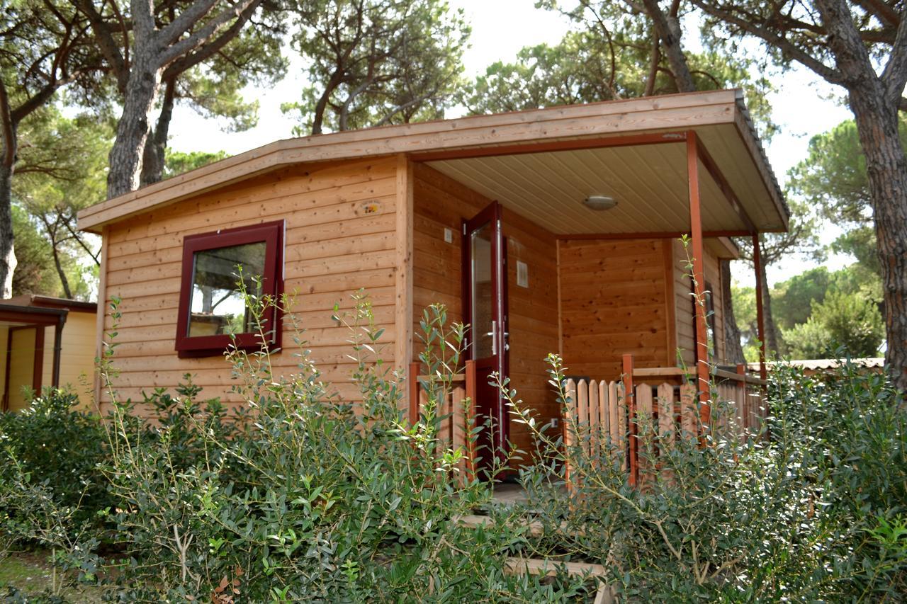 Le Esperidi Camping Ecoresort Марина-ді-Біббона Екстер'єр фото
