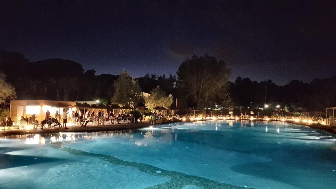 Le Esperidi Camping Ecoresort Марина-ді-Біббона Екстер'єр фото