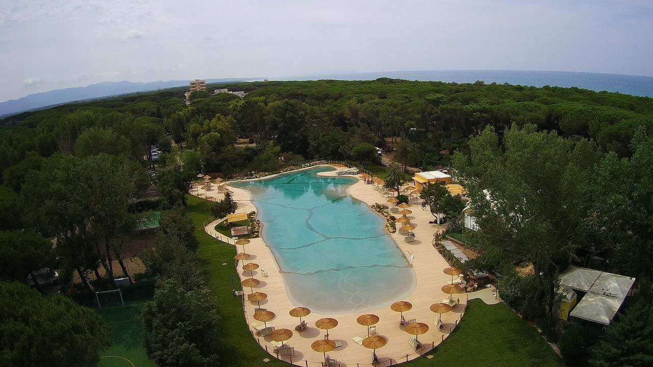 Le Esperidi Camping Ecoresort Марина-ді-Біббона Екстер'єр фото